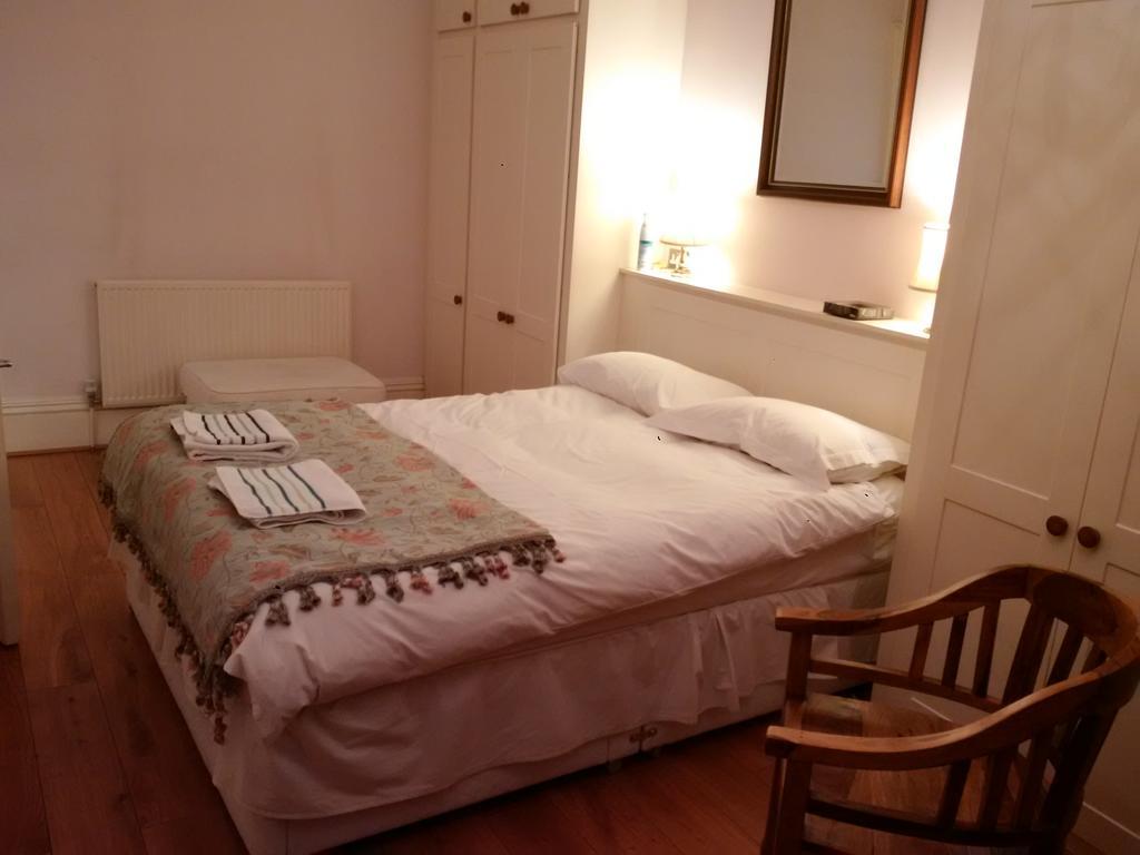 Luxury Holland Park, Sleeps 2, Free S'Fast Wifi Daire Londra Dış mekan fotoğraf
